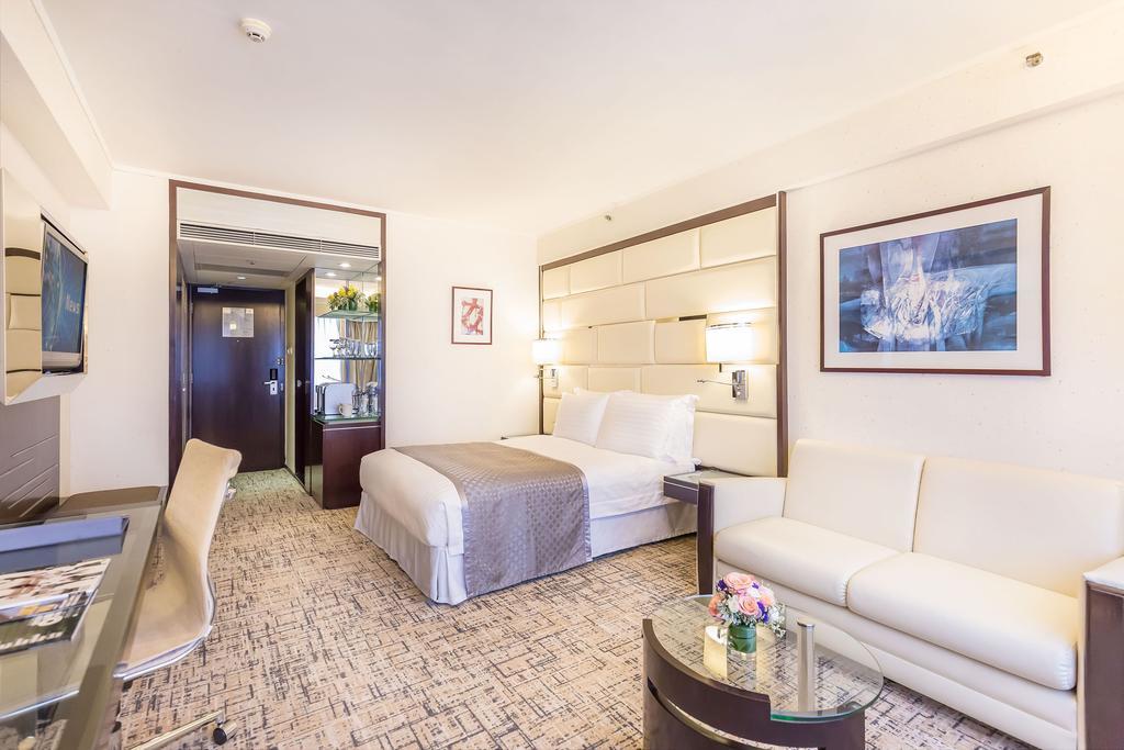 Regal Airport Hotel Hong Kong